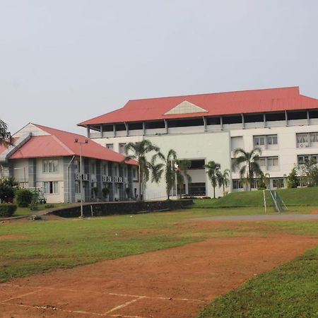 Angamaly Convention Centre Hotel Kochi Bagian luar foto