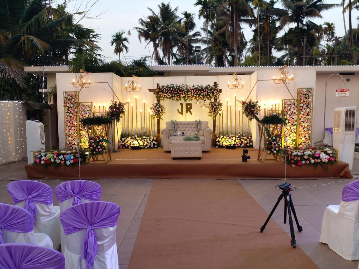 Angamaly Convention Centre Hotel Kochi Bagian luar foto