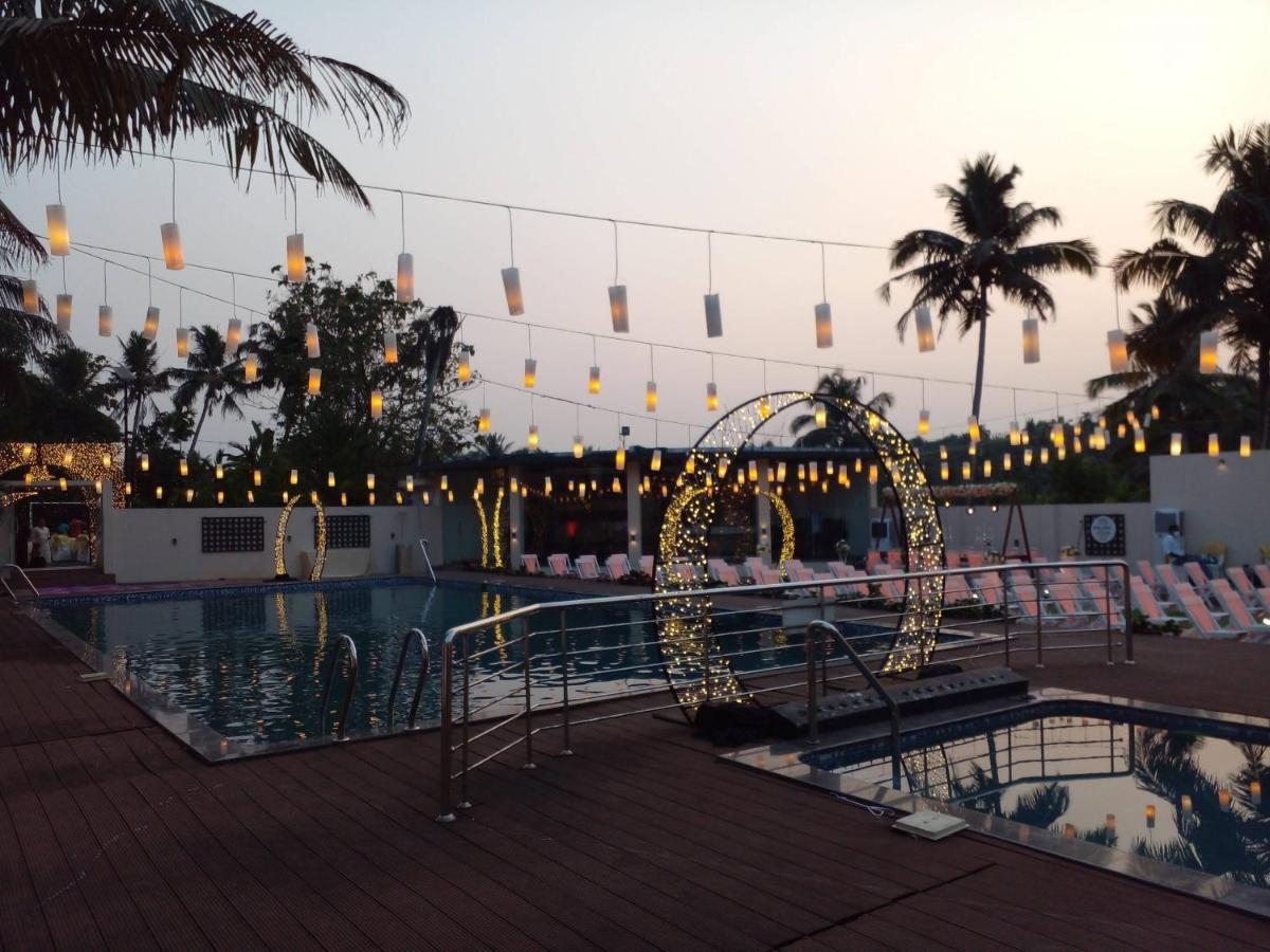 Angamaly Convention Centre Hotel Kochi Bagian luar foto