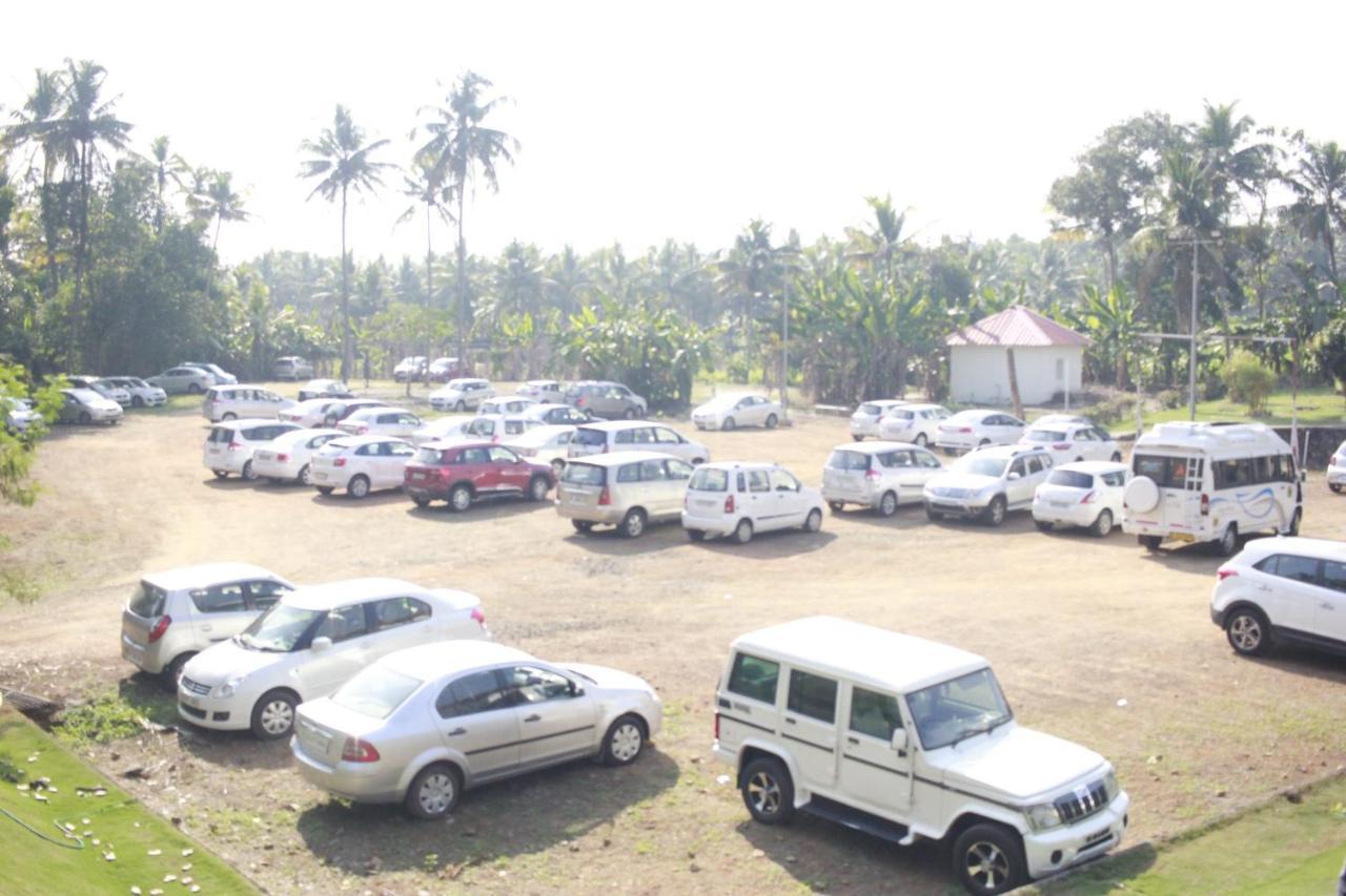 Angamaly Convention Centre Hotel Kochi Bagian luar foto